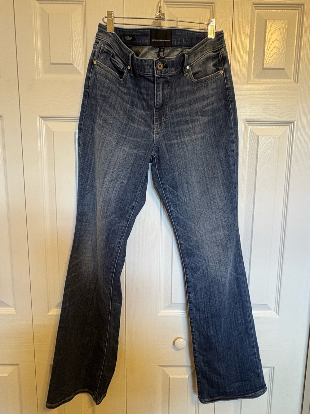 White House/Black Market size 12 Dark Blue Slim Bootcut Jeans